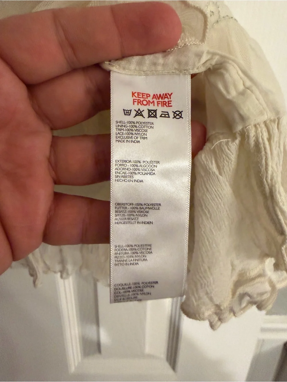 Kimchi Blue Urban Outfitters Colette Embroidered Ruffle Cami Small - Picture 3 of 7